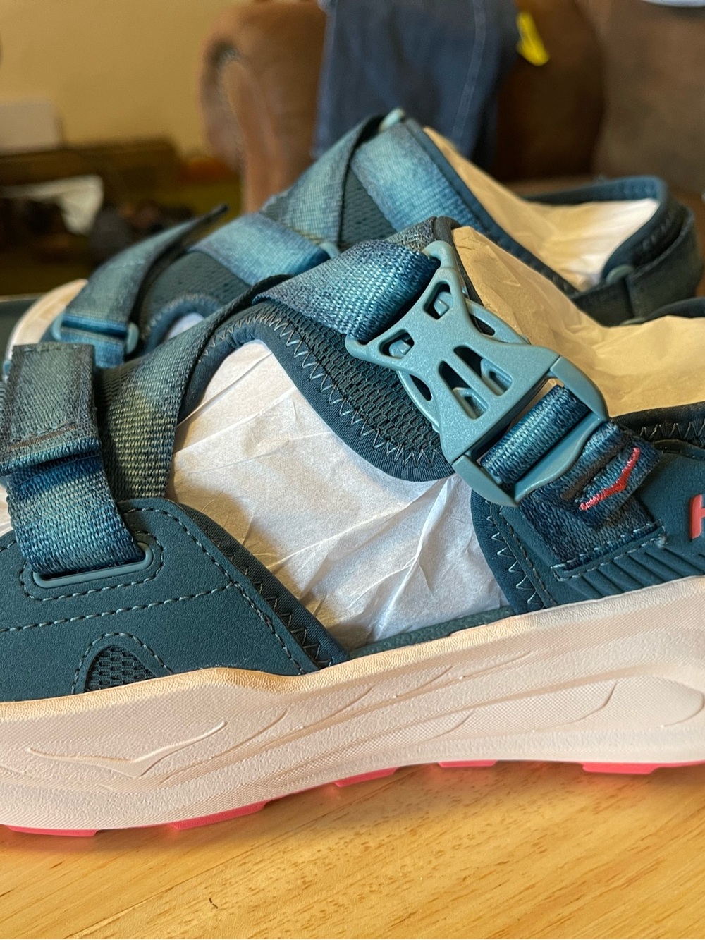 NEW IN BOX HOKA One One Infini Hike TC Women’s Sandals Blue Size 10